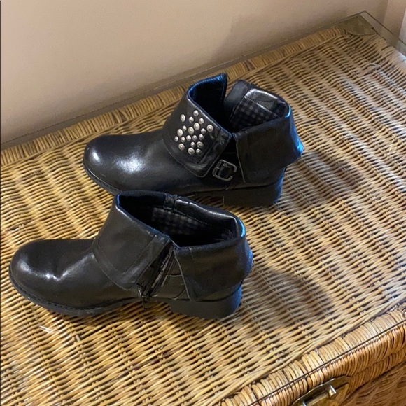 Bare traps boots - Picture 2 of 3